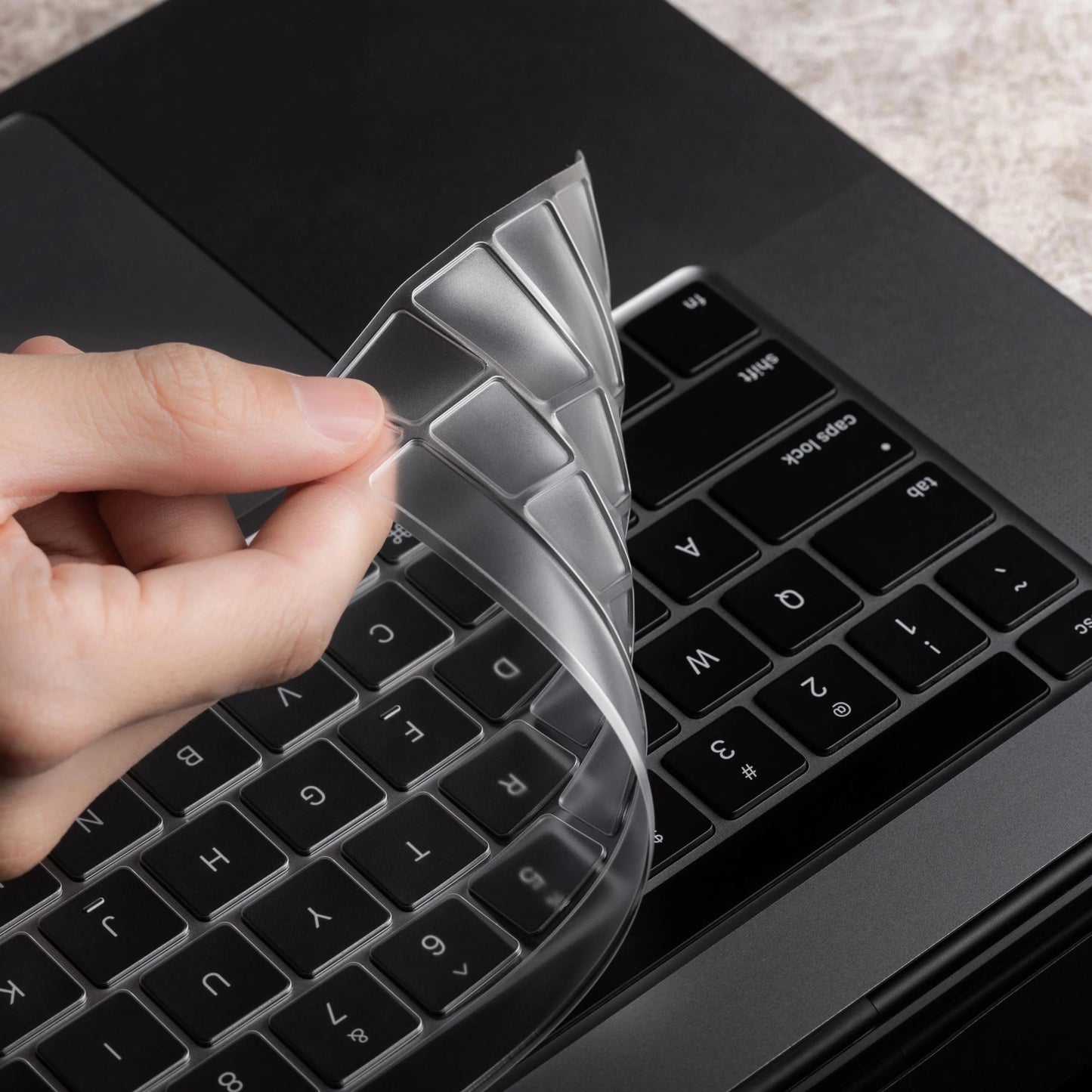 MOSHI ClearGuard Keyboard Skin for MBAir 13 M2 2022 - Clear